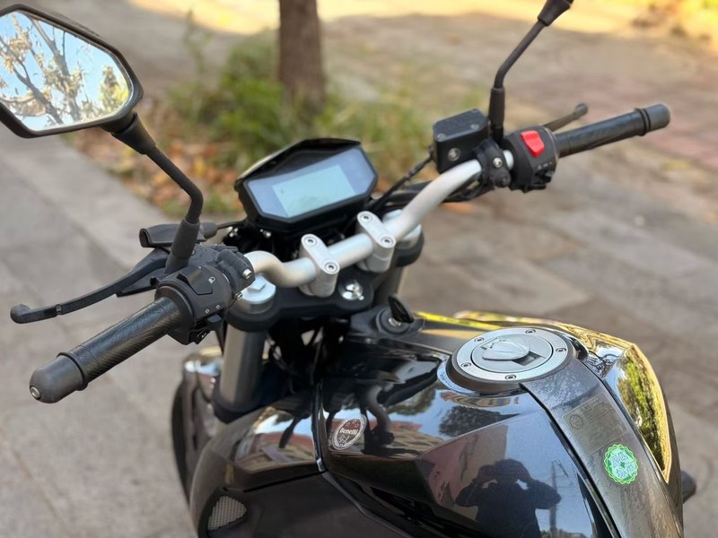 二手贝纳利小迅龙 BN150S