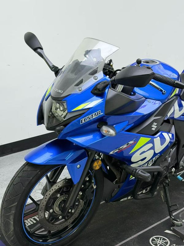 二手豪爵铃木GSX250R