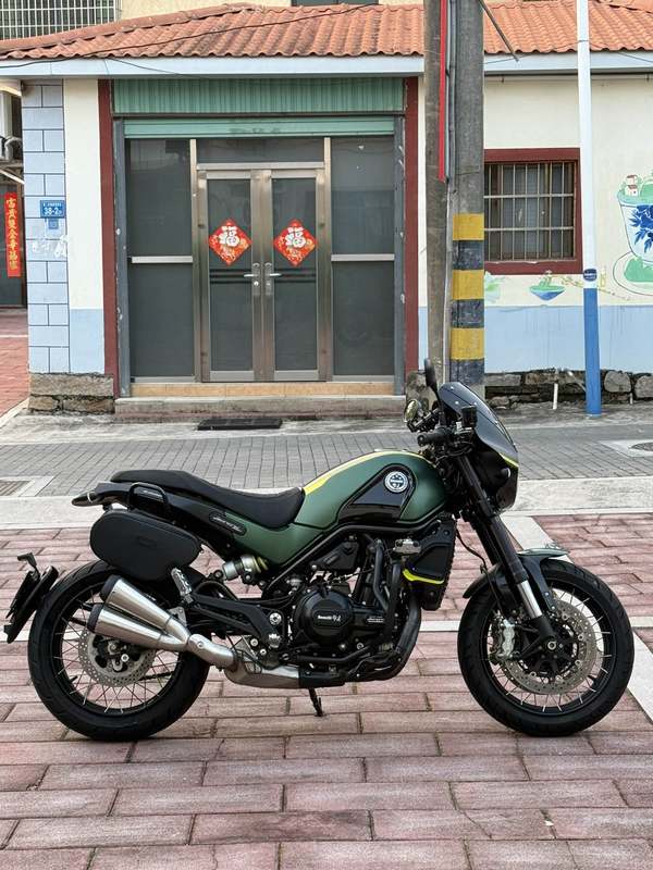 二手贝纳利幼狮 Leoncino 500