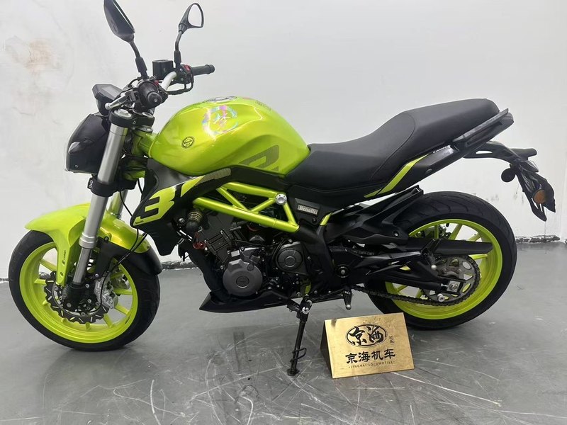 二手贝纳利蓝宝龙 BN302S