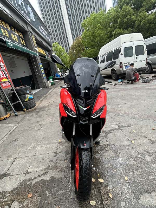 二手阿普利亚SR GT 200