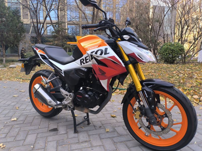 二手五羊本田CB190R 暴锋眼