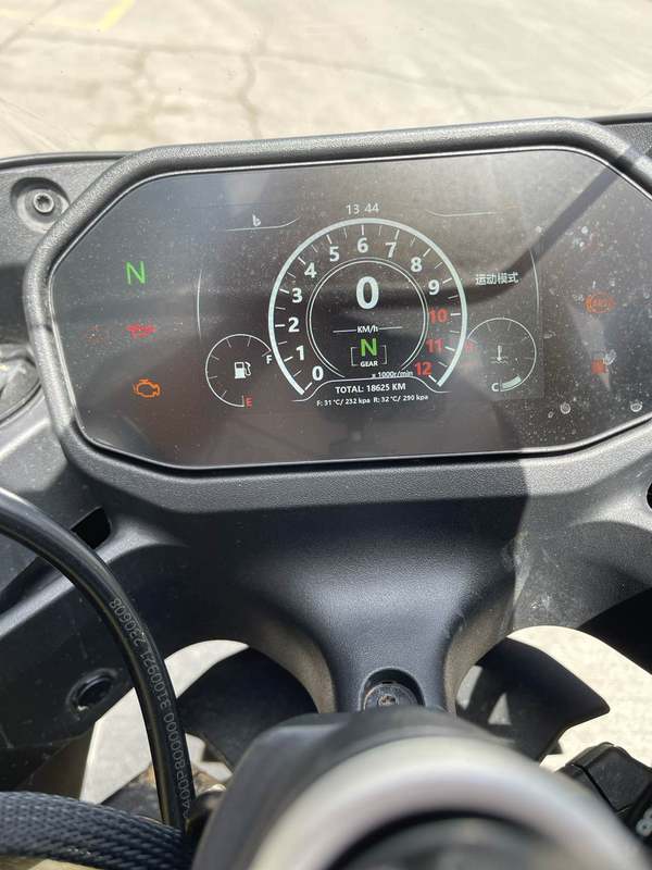 二手贝纳利龙卷风 Tornado 552R