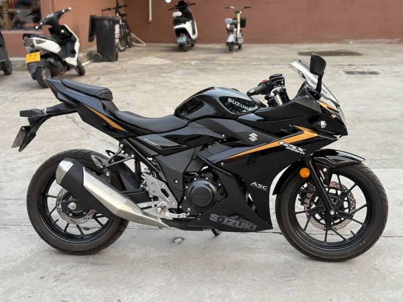二手豪爵铃木GSX250R