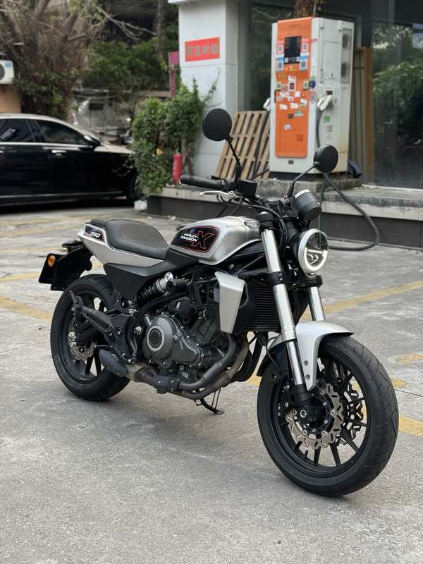 二手哈雷戴维森X 350