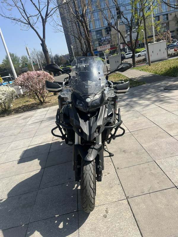 二手贝纳利金鹏 TRK502