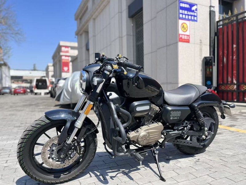 二手QJMOTOR闪300