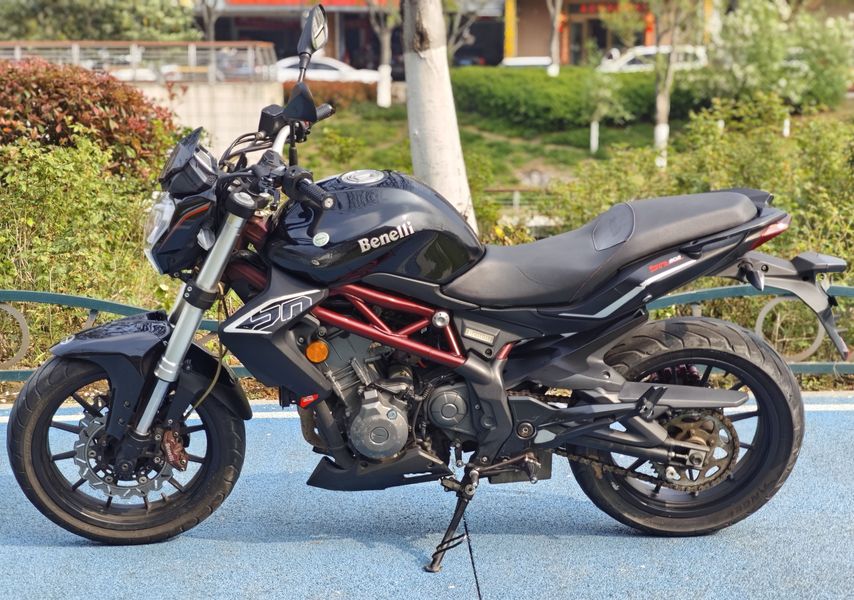 二手贝纳利蓝宝龙 BN302S