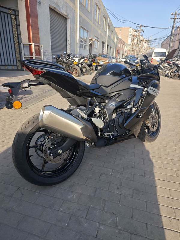 二手川崎ZX-4R