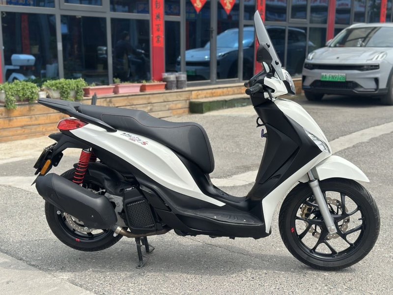 二手比亚乔Medley 150