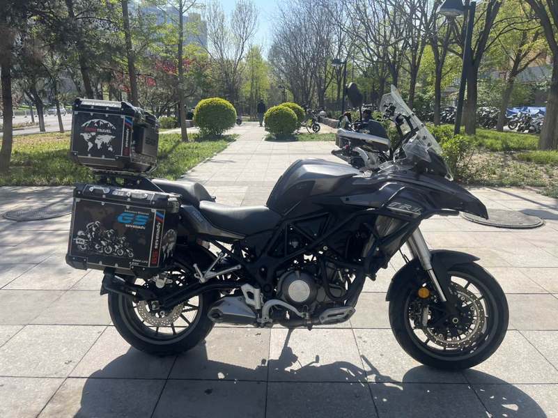 二手贝纳利金鹏 TRK502