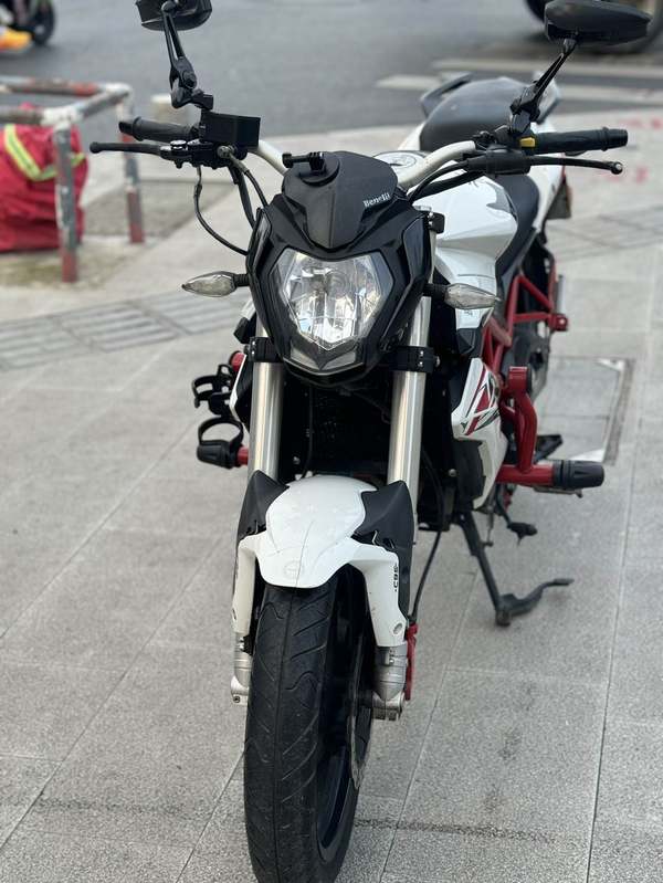 二手贝纳利红宝龙 TNT150i