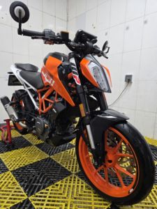 二手KTMR2R390 Duke