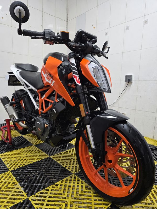 二手KTMR2R390 Duke