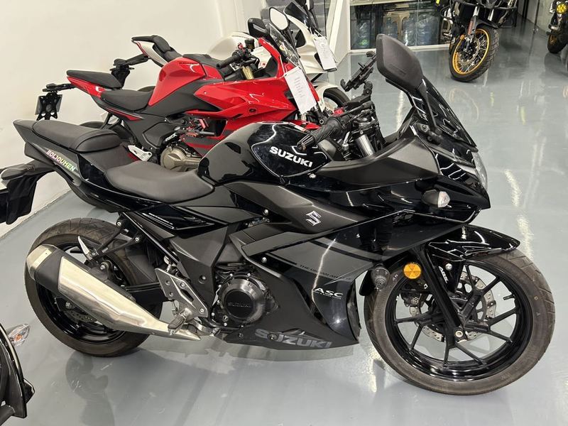 二手豪爵铃木GSX250R