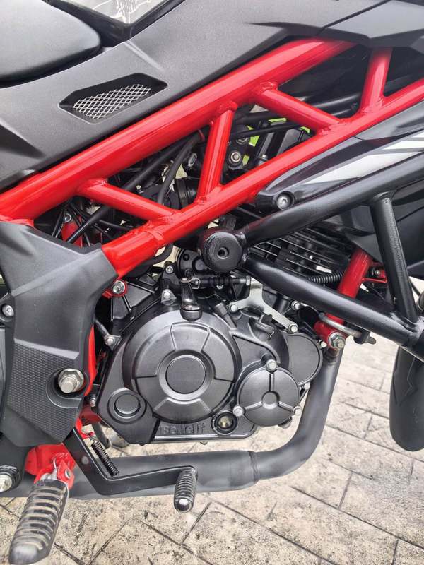 二手贝纳利红宝龙 TNT150i