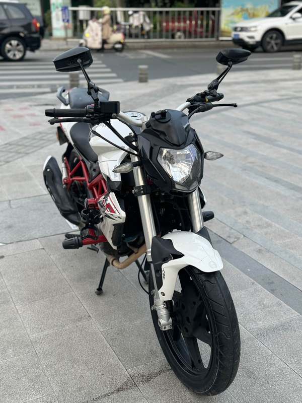 二手贝纳利红宝龙 TNT150i