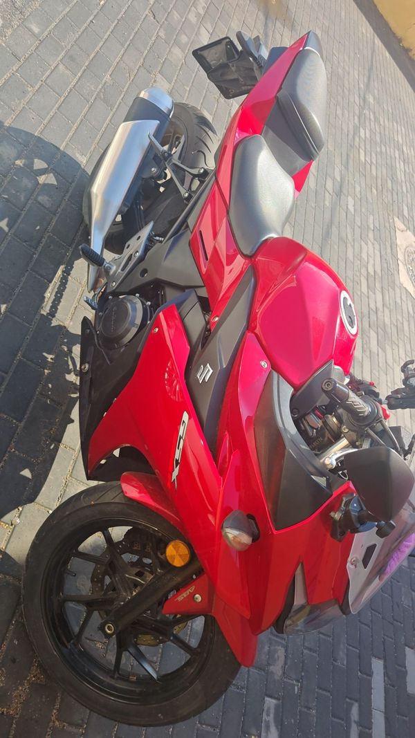 二手豪爵铃木GSX250R