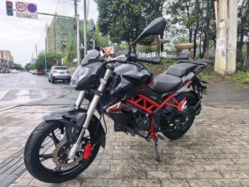 二手贝纳利红宝龙 TNT150i