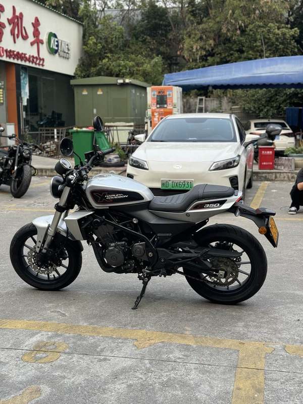 二手哈雷戴维森X 350
