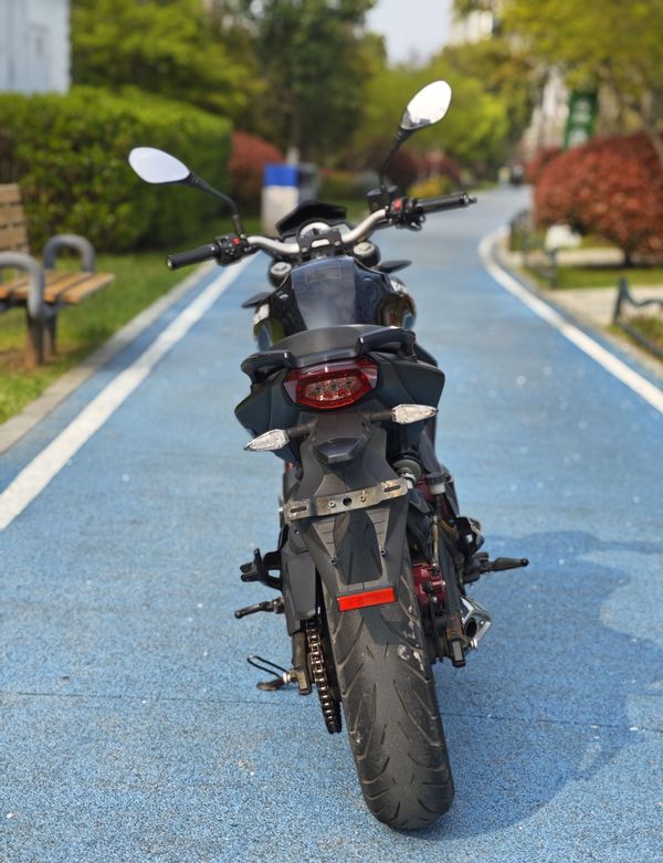 二手贝纳利蓝宝龙 BN302S