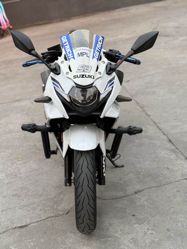 二手豪爵铃木GSX250R