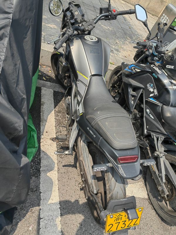 二手贝纳利幼狮 Leoncino 150