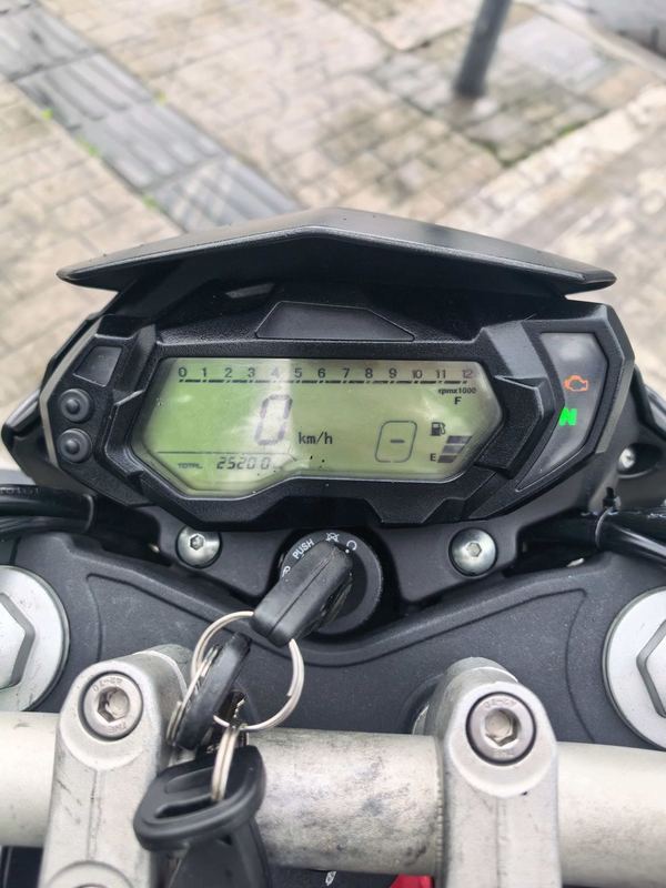 二手贝纳利红宝龙 TNT150i