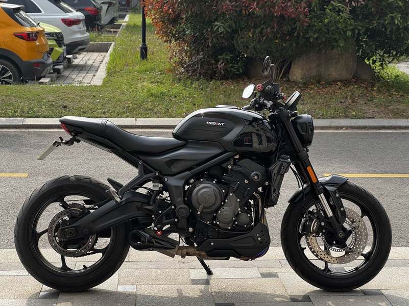 二手凯旋Trident 660