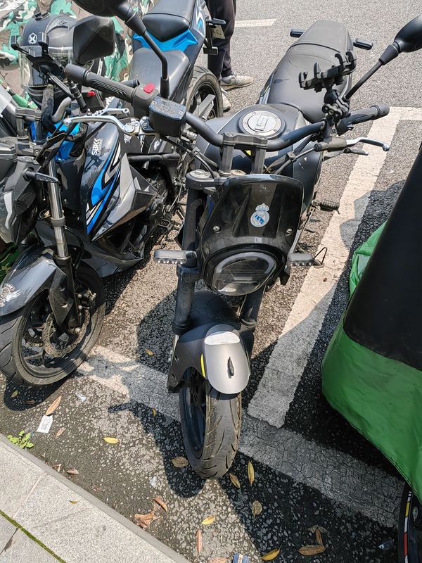 二手贝纳利幼狮 Leoncino 150