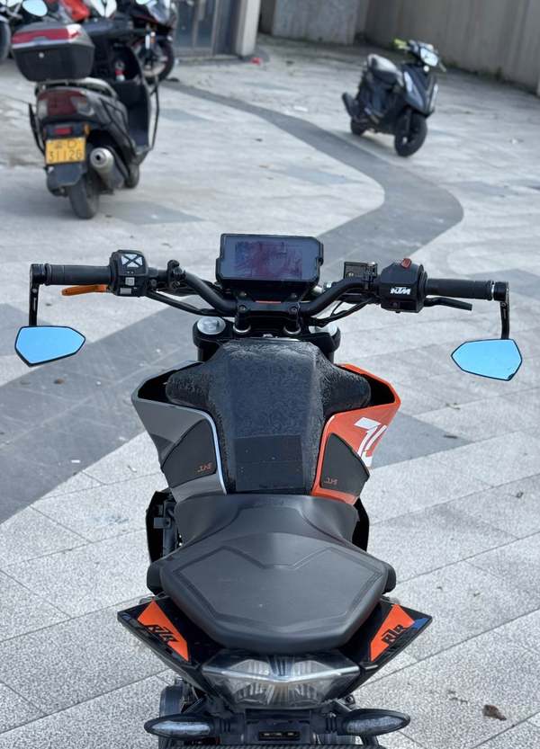 二手KTMR2R390 Duke