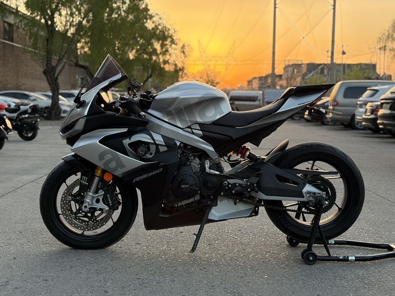 二手阿普利亚RS 660 