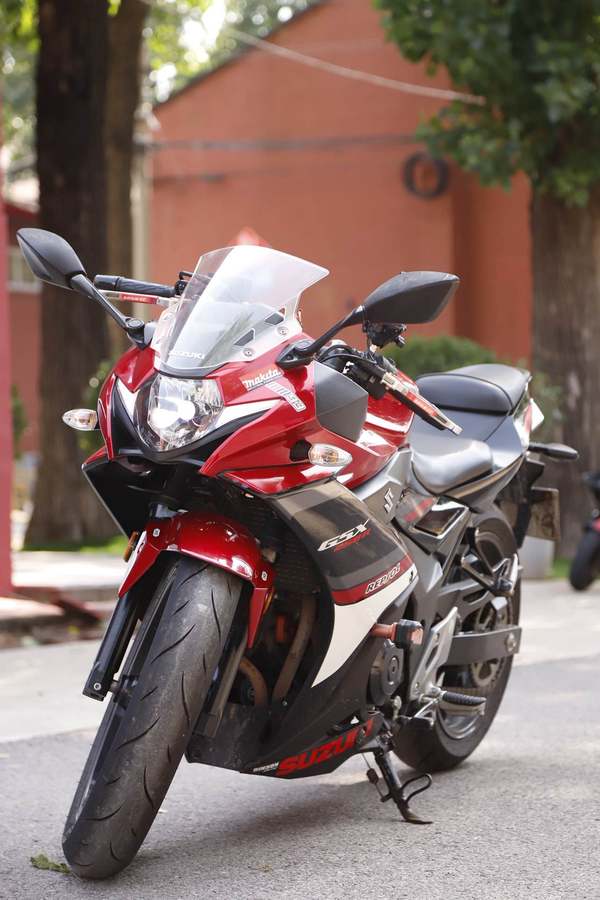 二手豪爵铃木GSX250R