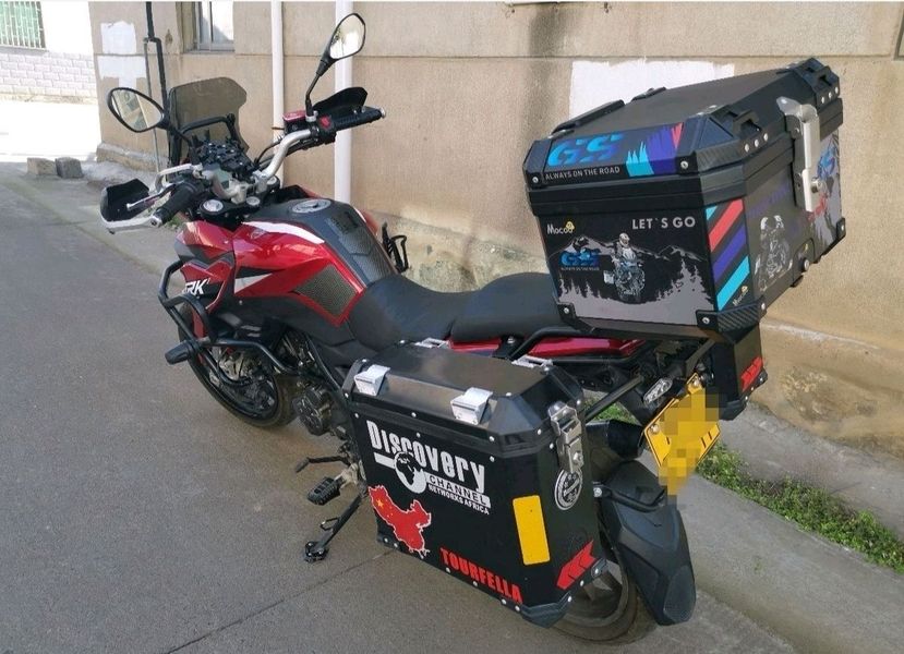 二手贝纳利金鹏 TRK251