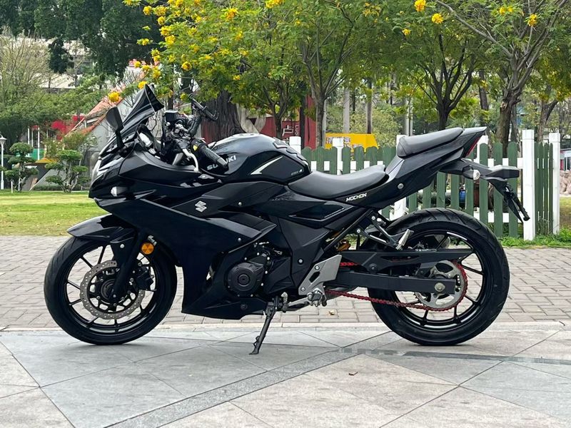 二手豪爵铃木GSX250R