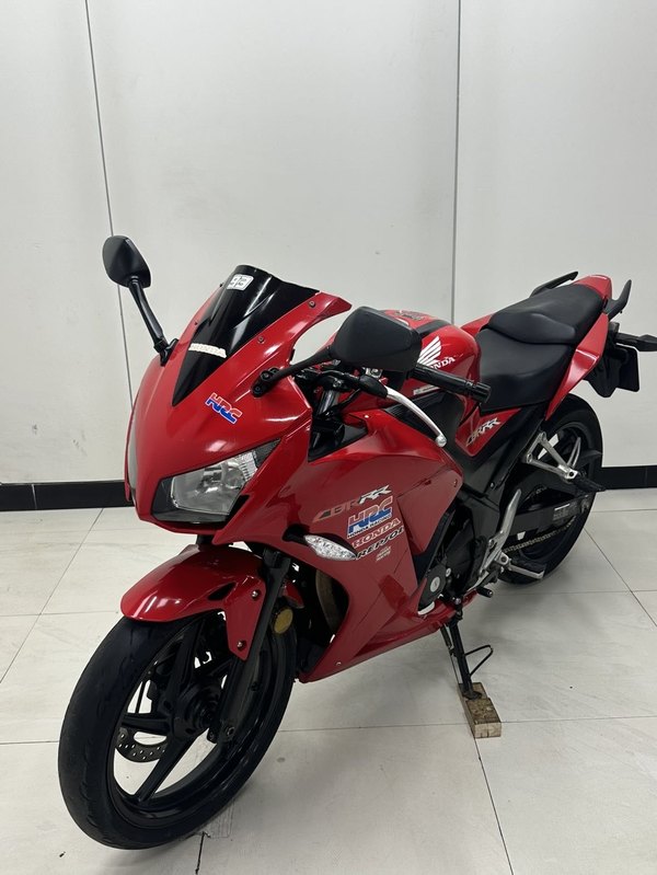 二手本田CBR300R