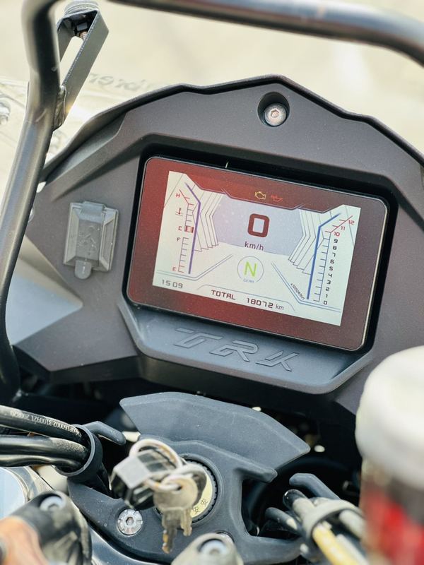 二手贝纳利金鹏 TRK502