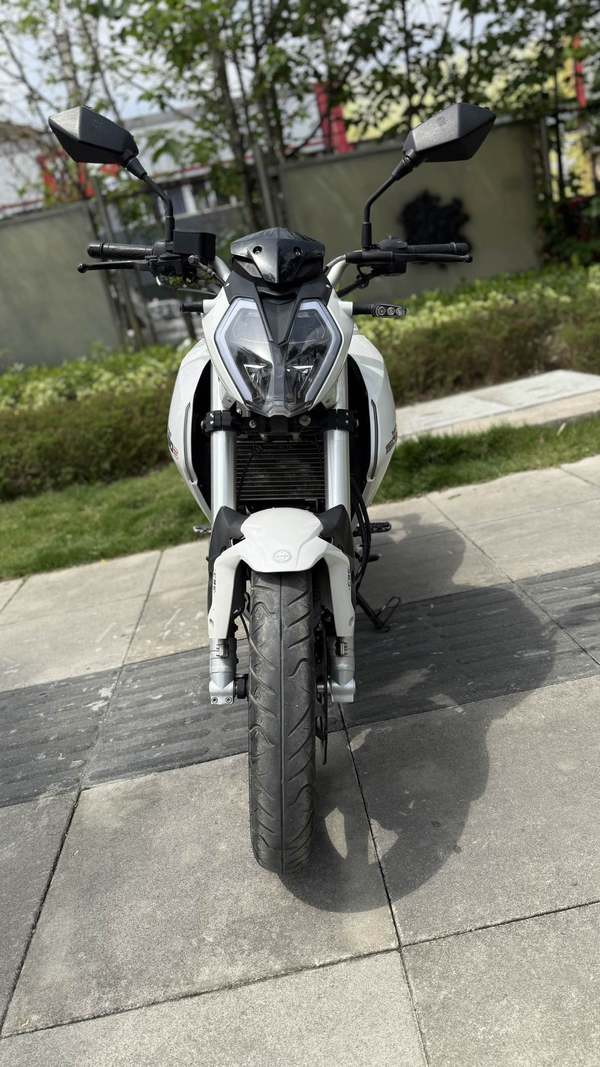 二手贝纳利小迅龙 BN150S