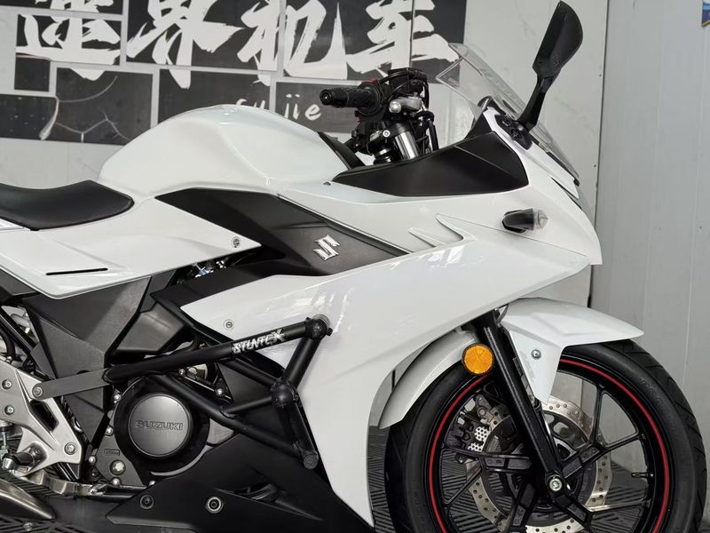 二手豪爵铃木GSX250R