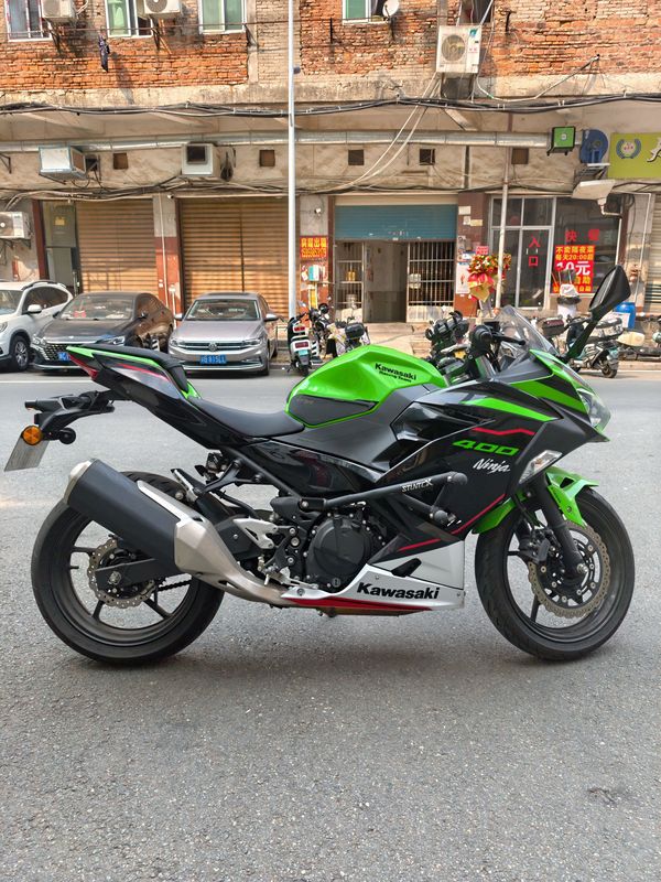 二手川崎Ninja 400