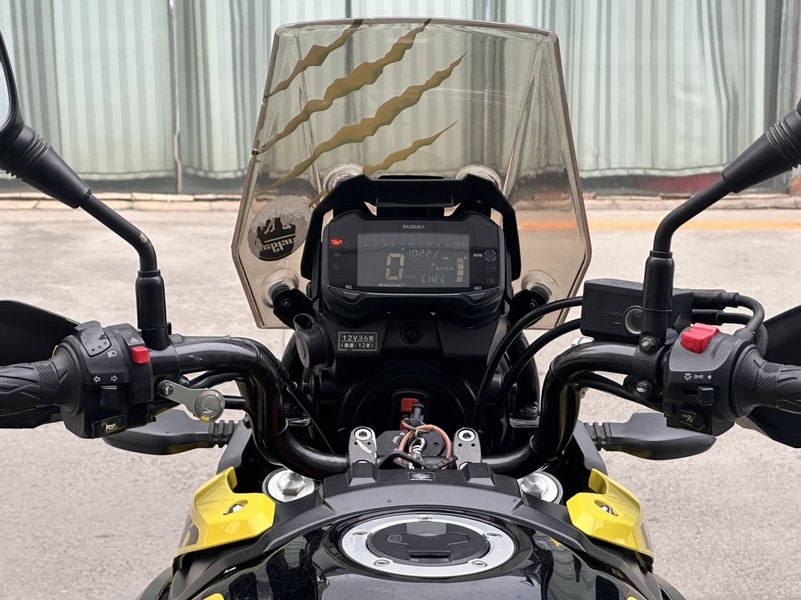 二手豪爵铃木DL250