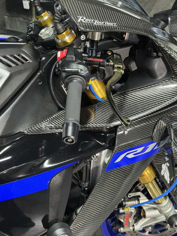 二手雅马哈YZF-R1