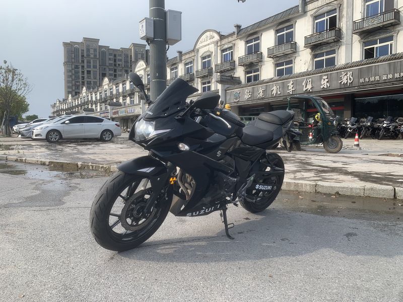 二手豪爵铃木GSX250R