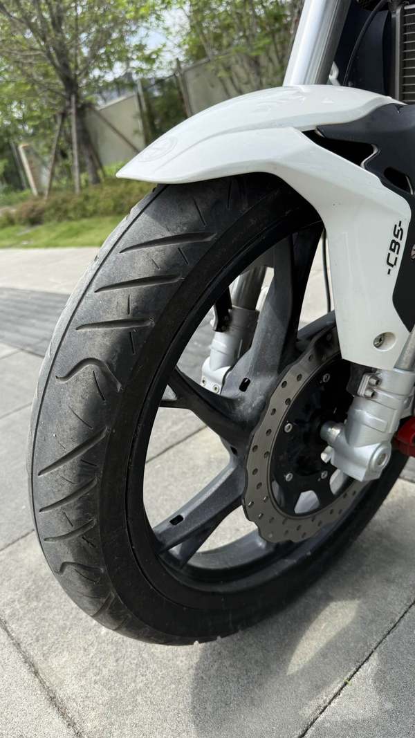 二手贝纳利小迅龙 BN150S