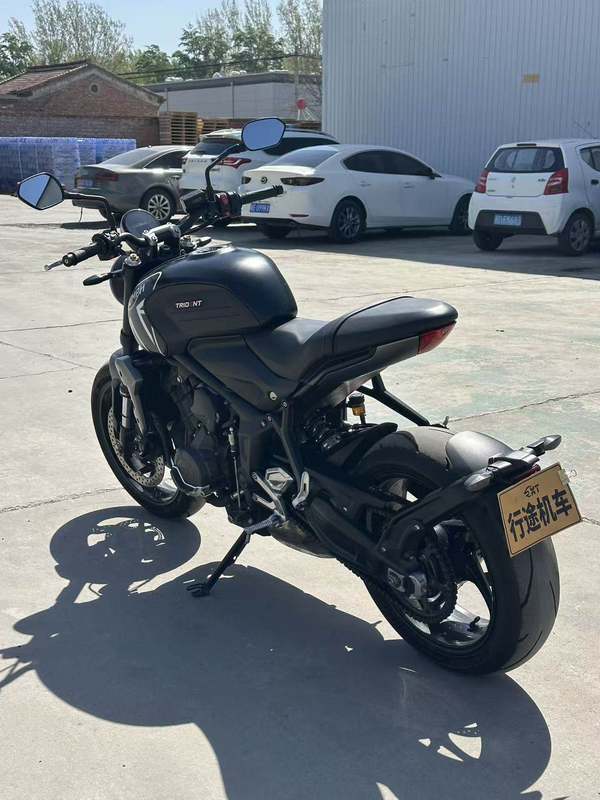 二手凯旋Trident 660