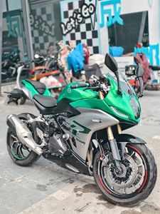 二手贝纳利龙卷风 Tornado 402R