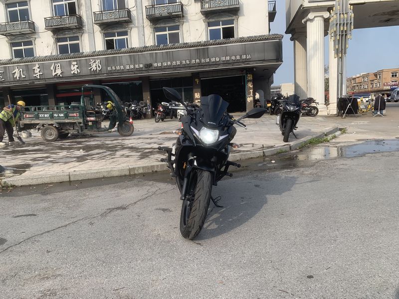 二手豪爵铃木GSX250R