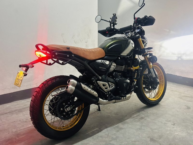 二手凯旋Scrambler 400 X