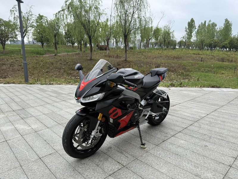 二手阿普利亚RS 660 