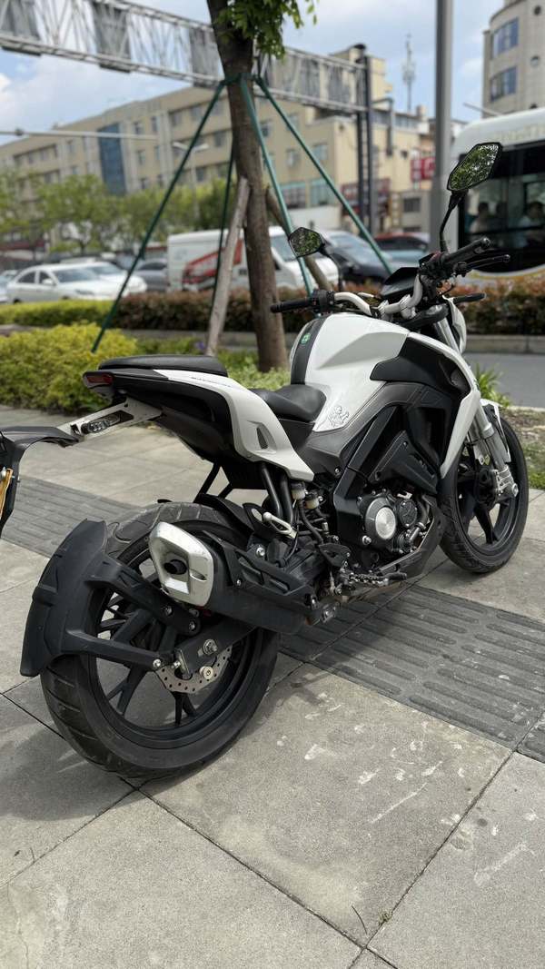 二手贝纳利小迅龙 BN150S